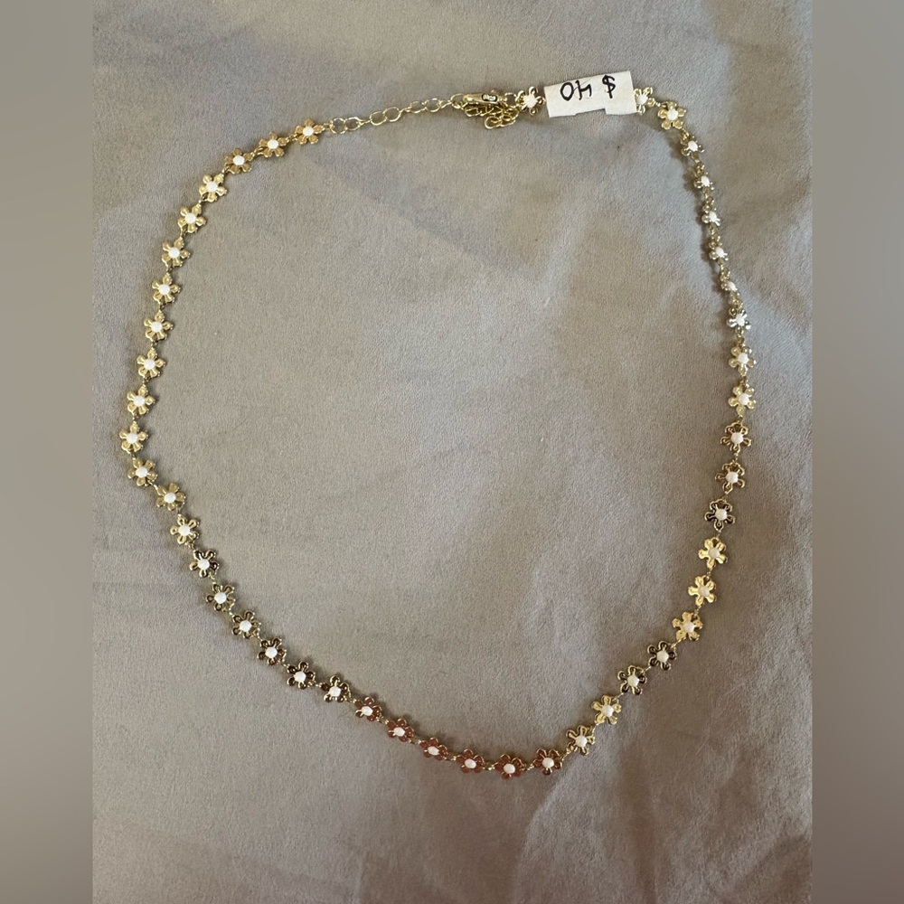 Elegant Gold and Silver tone Floral Necklace